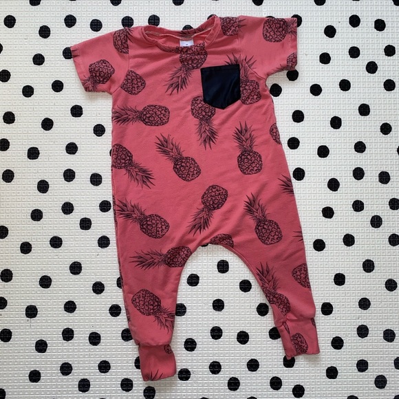 Posh & Cozy - Pocket Romper - Picture 1 of 3